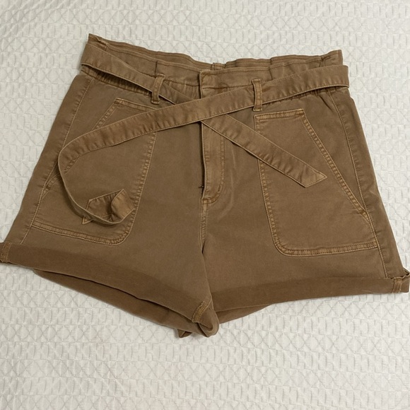 Twill Khaki Belted Shorts - Picture 8 of 8